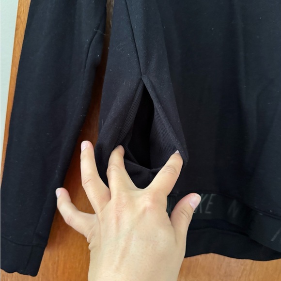 Black Nike Size S turtleneck sweatshirt - Picture 3 of 4